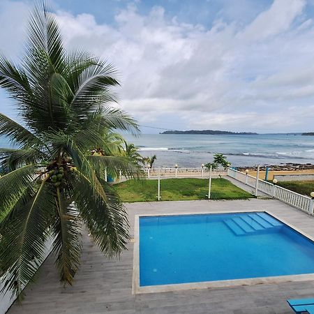 Paunch Beach Retreat Bocas del Toro Exterior photo