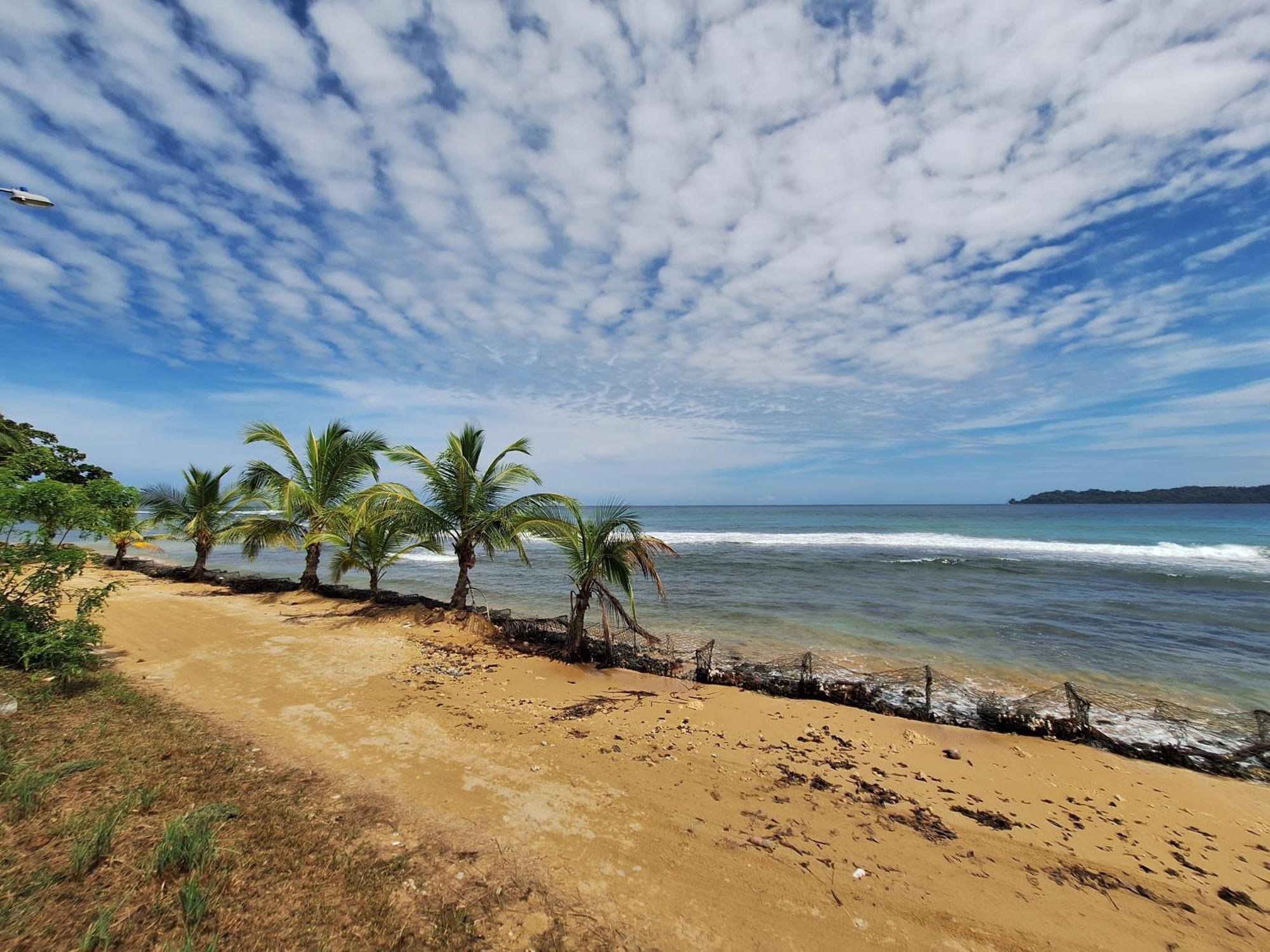 Paunch Beach Retreat Bocas del Toro Exterior photo