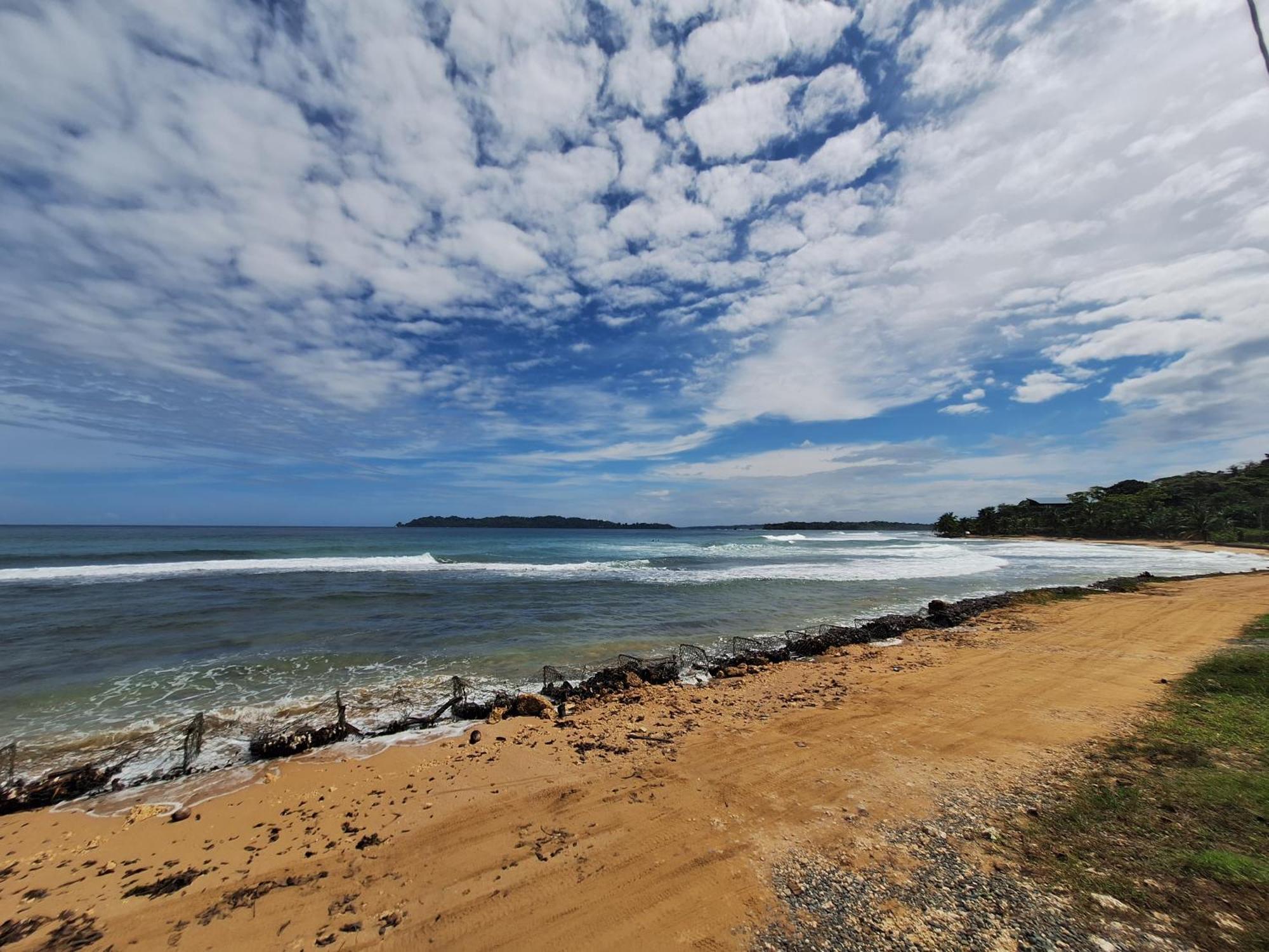 Paunch Beach Retreat Bocas del Toro Exterior photo